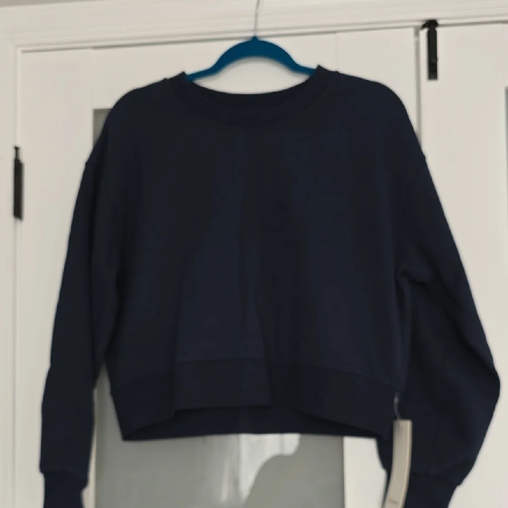 NWT Lululemon Perfectly Oversized Crop Crew True Navy Size 4 - Picture 6 of 9